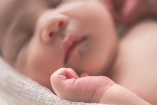 5 Tips to Keep Your Baby Cozy at Night without a Single Blanket