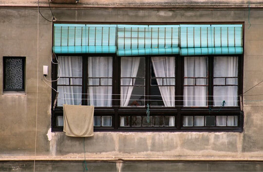 Step-by-Step: Successfully Hanging Your Blackout Curtains