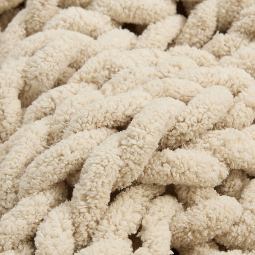 Regina Cozy Chenille Chunky Knit Blanket