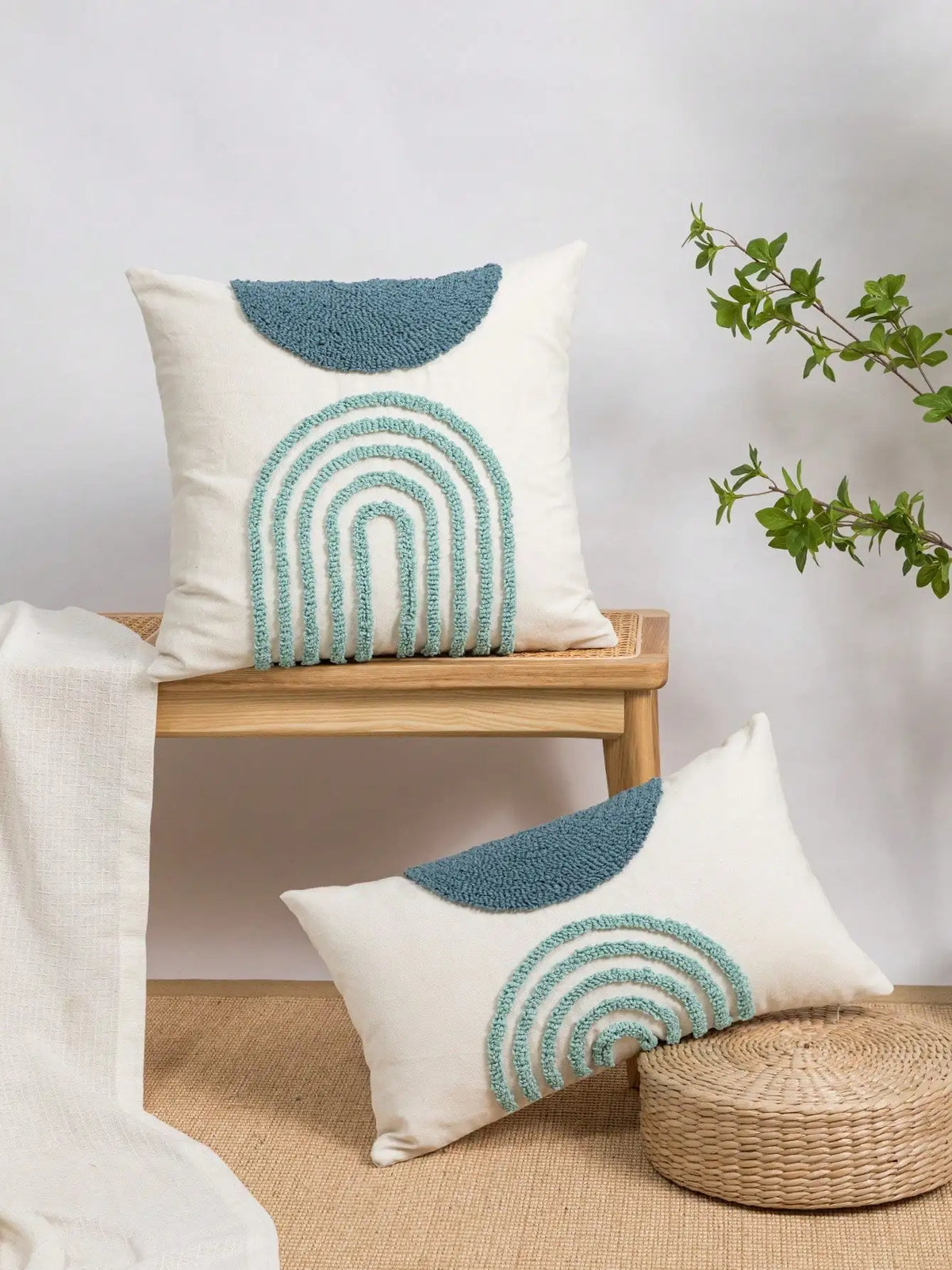 Throw Pillow Cover with Semicircular Geometric Patterns
