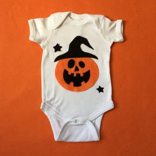 Pumpkin Witch Baby Bodysuit Costume – Spooky Sweetness for Baby’s First Halloween