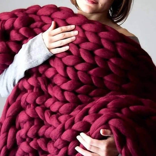 Cozy up with the Perfect Chunky Blanket for a Dreamy Night's Sleep