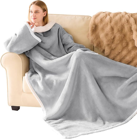 Blanket With Sleeves: What Separates Good From Gimmick