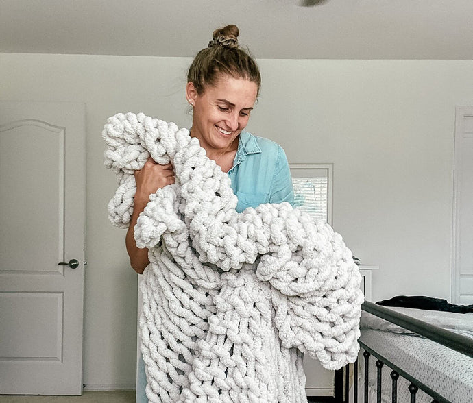 The Cozy Science: Unraveling the Comforting Secrets of Chunky Blankets