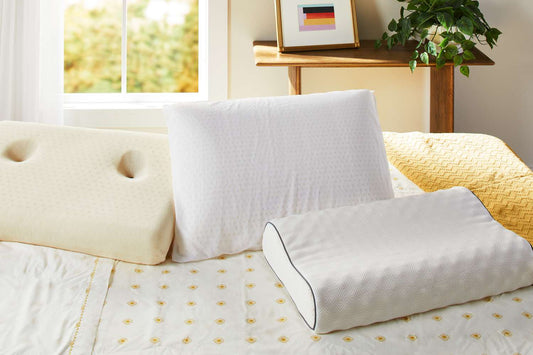 The Truth About Neck Support: Do Shaped Pillows Offer Good Comfort?