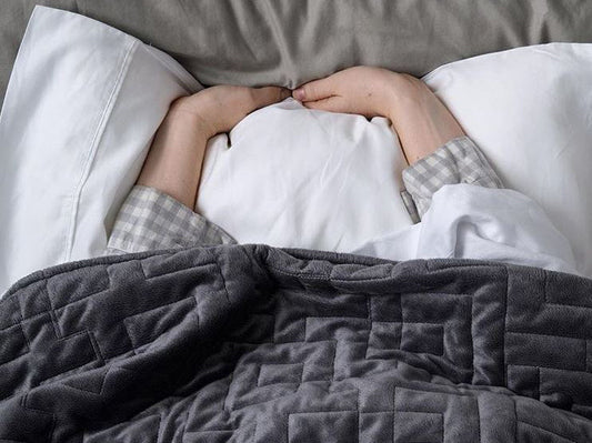 Benefits of a Weighted Blanket: Sleep Science & User Reports