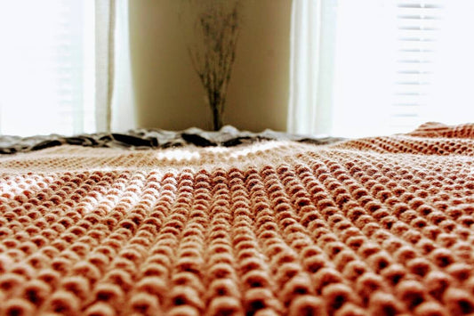 Benefits of a Snug Blanket: More Than Just Warmth
