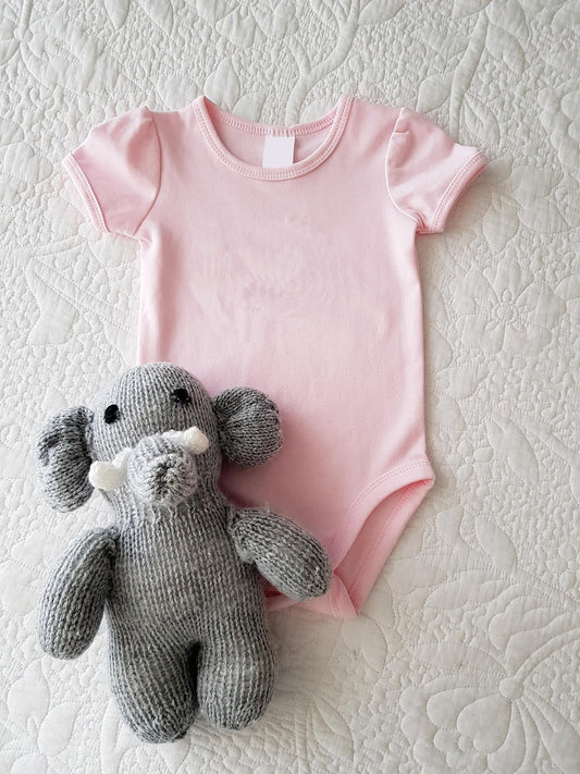 Snuggle Up in Style: Discover the Best Baby Onesie Brands for a Peaceful Night's Sleep
