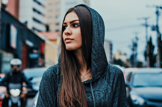 Cozy Meets Chic: How to Style Oversized Hoodies