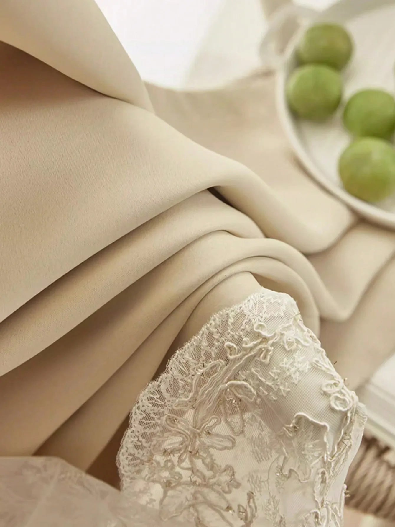 Modern minimalist and luxurious bedroom curtains