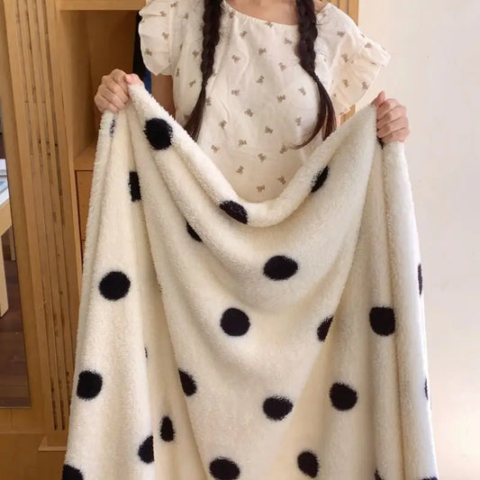Soft and waxy polar fleece blanket