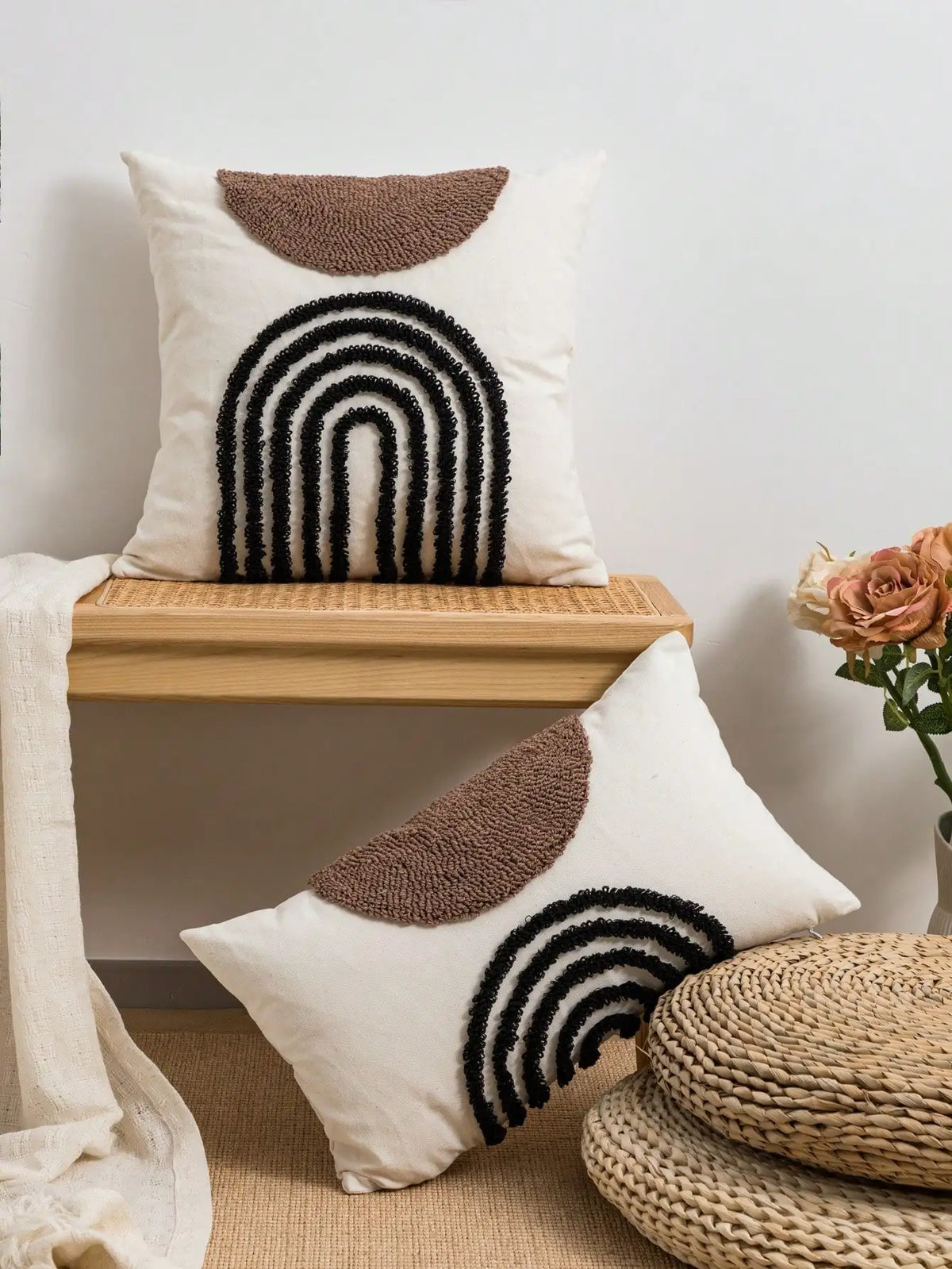 Throw Pillow Cover with Semicircular Geometric Patterns