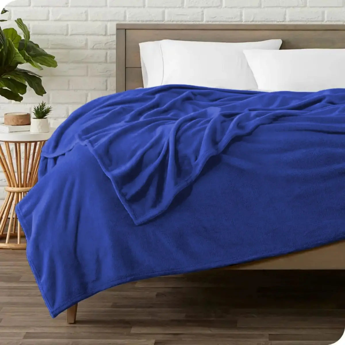 Pure color thick fleece blanket