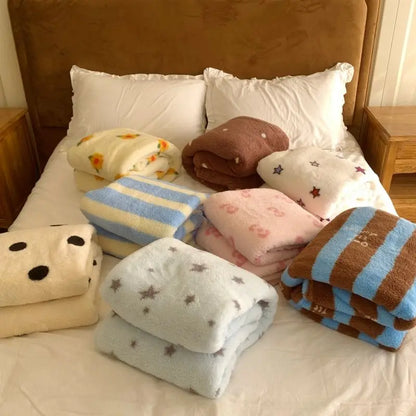 Soft and waxy polar fleece blanket